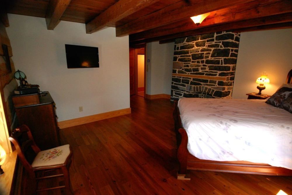 Silver Lake Bed And Breakfast (Adults Only) Гаррісонбурґ Екстер'єр фото
